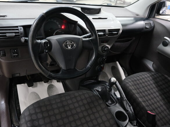 2009 Toyota iQ, фиолетовый, 799000 рублей - вид 9