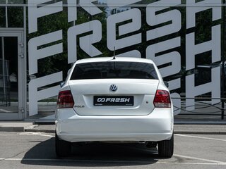 2015 Volkswagen Polo V, белый, 750000 рублей, вид 4