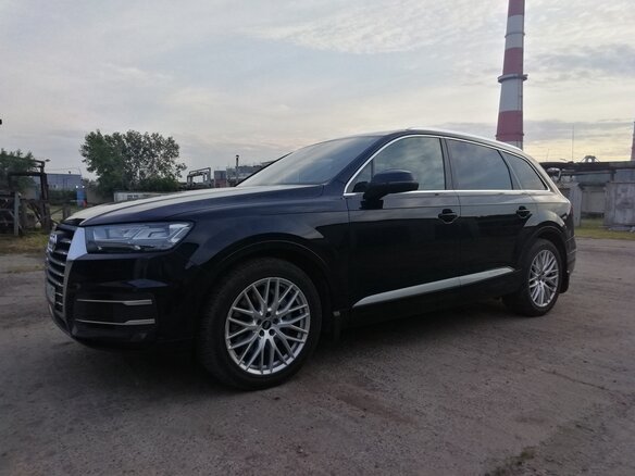 2015 Audi Q7 II (4M), чёрный, 3650000 рублей