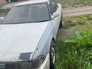 1990 Toyota Mark II VI (X80), белый, 430000 рублей, вид 3
