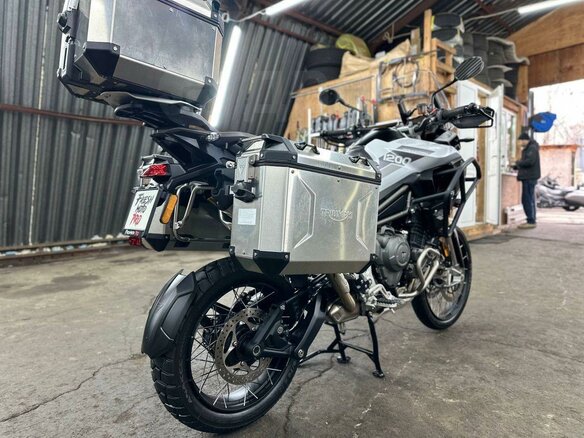 2023 Triumph Tiger 1200, белый, 1690000 рублей - вид 6