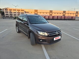 2015 Volkswagen Tiguan I Рестайлинг, коричневый, 1400000 рублей, вид 3