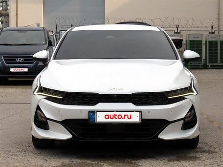 2023 Kia K5 III, белый, 2400000 рублей, вид 1