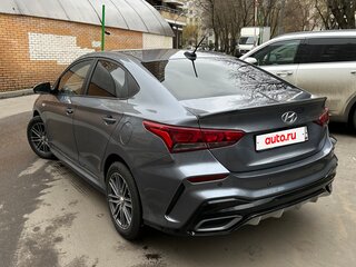 2020 Hyundai Solaris II Рестайлинг, серый, 1400000 рублей, вид 4