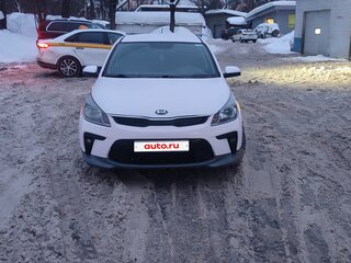2019 Kia Rio IV, жёлтый, 650000 рублей, вид 1