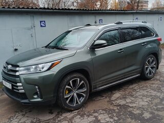 2017 Toyota Highlander III (XU50) Рестайлинг, серый, 3895000 рублей, вид 1