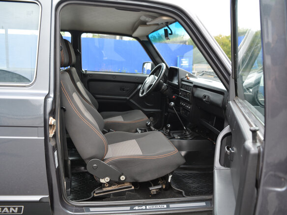 2019 Lada (ВАЗ) 2131 (4x4) Urban I Рестайлинг (2020), серебристый, 739000 рублей - вид 10