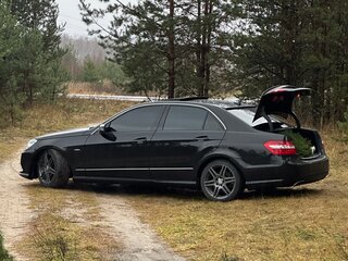 2012 Mercedes-Benz E-Класс 200 7G-Tronic IV (W212, S212, C207), чёрный, 1960000 рублей, вид 5