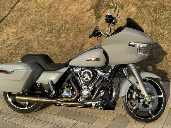 2024 Harley-Davidson Road Glide, серый, 3150000 рублей