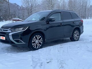 2016 Mitsubishi Outlander III Рестайлинг 2, чёрный, 1700000 рублей, вид 1