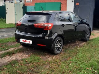 2013 Kia Rio III, чёрный, 970000 рублей, вид 3