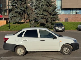 2016 Lada (ВАЗ) Granta I, белый, 380000 рублей, вид 4