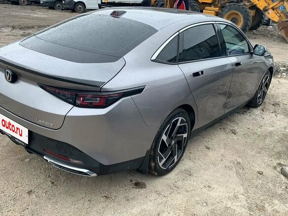 2024 Changan Lamore, серый, 2000000 рублей - вид 4