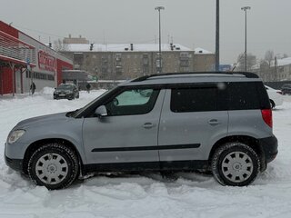 2010 Skoda Yeti I, серый, 640000 рублей, вид 4