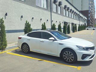 2018 Kia Optima IV Рестайлинг, белый, 2370000 рублей, вид 4