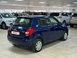 2013 Skoda Fabia II Рестайлинг, синий, 595000 рублей, вид 4