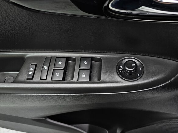 2022 Chevrolet Spark IV Рестайлинг, белый - вид 16