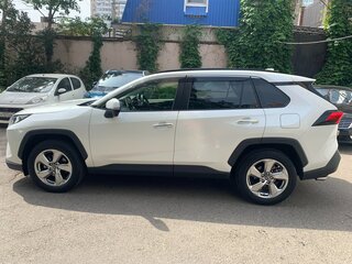 2019 Toyota RAV4 V (XA50), белый, 3500000 рублей, вид 4