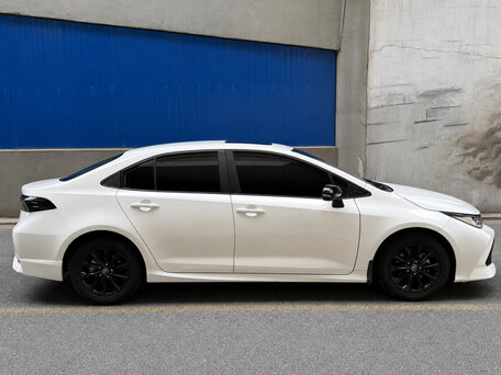 2022 Toyota Corolla XII (E210), белый, 1490000 рублей, вид 5