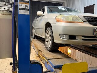 2002 Toyota Mark II IX (X110), серый, 750000 рублей, вид 3
