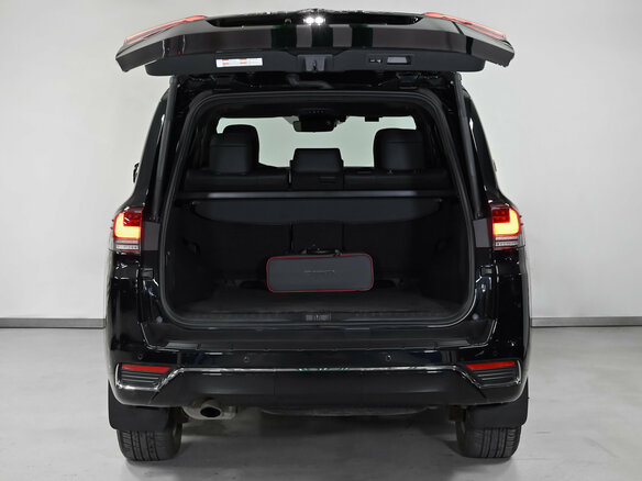2022 Toyota Land Cruiser 300 Series, чёрный - вид 17