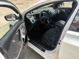 2014 Hyundai Elantra V (MD) Рестайлинг, белый, 650000 рублей, вид 5
