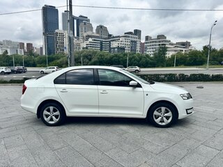2014 Skoda Rapid I, белый, 900000 рублей, вид 4