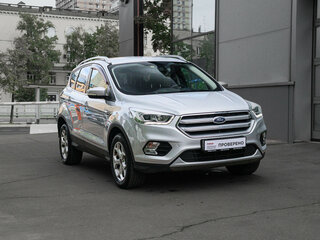 2017 Ford Kuga II Рестайлинг, серебристый, 950000 рублей, вид 3