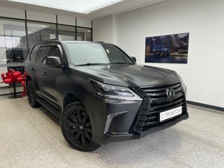 2017 Lexus LX 570 III Рестайлинг 2, чёрный, 7300000 рублей, вид 3