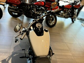2024 Harley-Davidson Fat Bob, серый, 2950000 рублей, вид 5