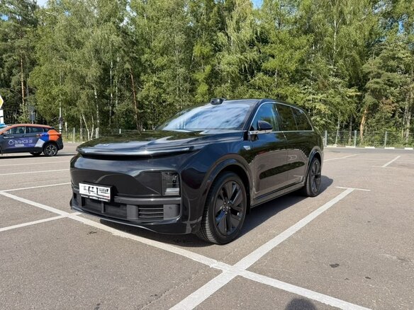 2024 Li Auto (Lixiang) L9 52.3 kWh I Рестайлинг, чёрный, 7100000 рублей