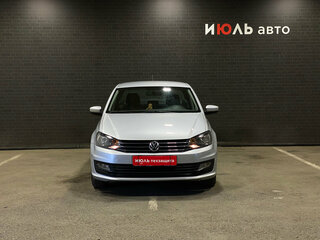 2016 Volkswagen Polo V Рестайлинг, серебристый, 1149000 рублей, вид 2