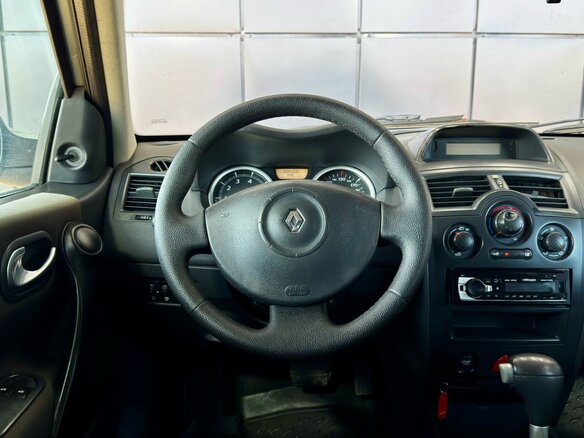 2007 Renault Megane II Рестайлинг, серебристый, 429000 рублей - вид 13