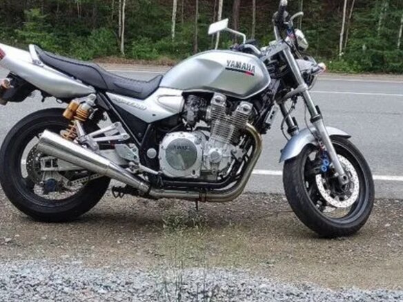2000 Yamaha XJR1300, серебристый, 480000 рублей - вид 2