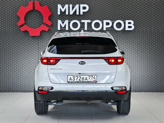 2021 Kia Sportage IV Рестайлинг, белый, 2480000 рублей, вид 5