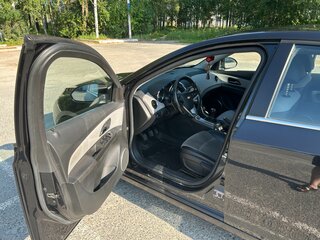 2013 Chevrolet Cruze I Рестайлинг, чёрный, 1000000 рублей, вид 4