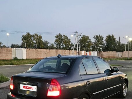 2002 Hyundai Accent ТагАЗ II, серый, 150000 рублей, вид 3