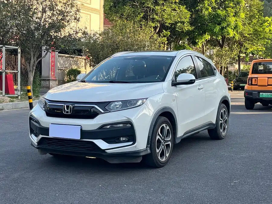 Открыть фотографии: Honda XR-V I Рестайлинг