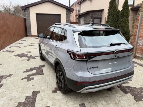 2025 Volkswagen Tharu XR, серый, 2170000 рублей, вид 3