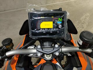 2023 KTM 1290 Super Duke GT, серый, 1540000 рублей, вид 3