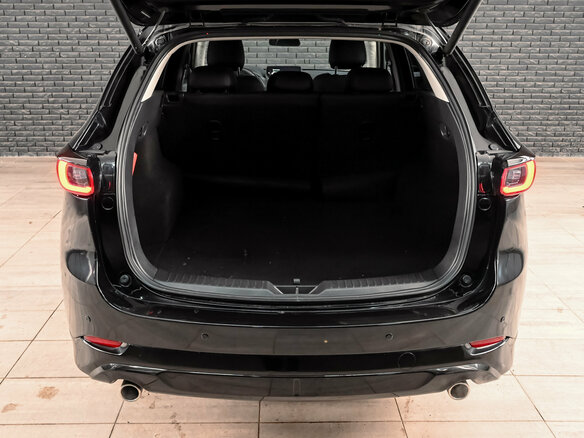 2025 Mazda CX-5 II Рестайлинг, чёрный, 4000000 рублей - вид 6