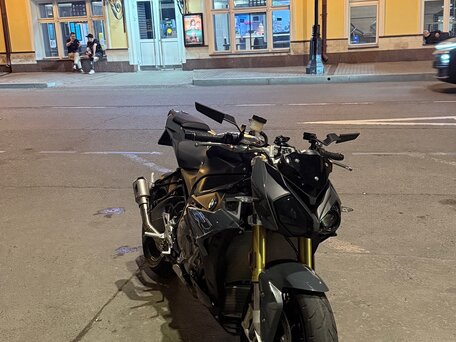 2018 BMW S 1000 R, серый, 1150000 рублей, вид 4
