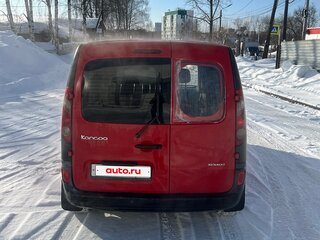 2009 Renault Kangoo II, красный, 500000 рублей, вид 5