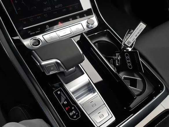 2026 Audi Q7 50 TDI II (4M) Рестайлинг 2, чёрный, 11876000 рублей - вид 9