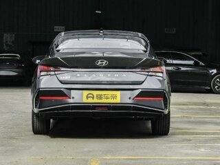 2026 Hyundai Elantra VII (CN7) Рестайлинг, серебристый, 2300000 рублей, вид 3