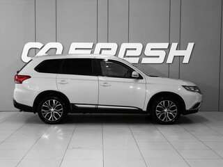 2017 Mitsubishi Outlander III Рестайлинг 2, белый, 1898000 рублей, вид 5