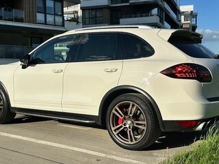 2011 Porsche Cayenne Turbo II (958), белый, 2122620 рублей, вид 5