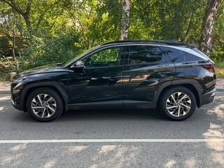 2023 Hyundai Tucson IV, чёрный, 2850000 рублей, вид 4