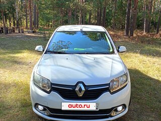 2014 Renault Logan II, белый, 575000 рублей, вид 3