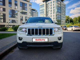2011 Jeep Grand Cherokee IV (WK2), белый, 1800000 рублей, вид 3
